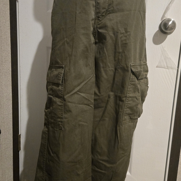 Levi's Olive Cargo "94 Baggy" - Picture 1 of 7